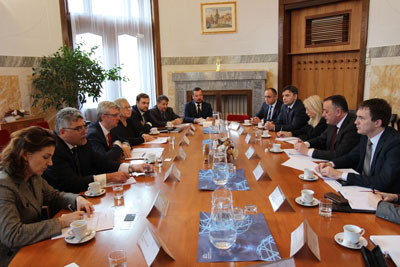  Antić u Pragu sa potpredsednikom Vlade Češke i ministrom industrije i trgovine Karelom Havličekom 