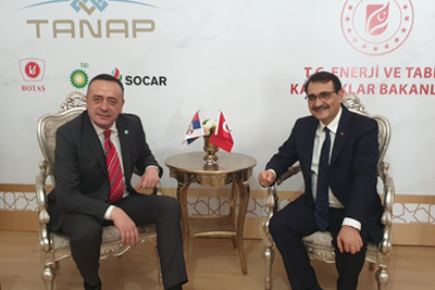  Антић са турским министром енергетике Фатихом Донмезом поводом завршетка пројекта ТАНАП у Турској 